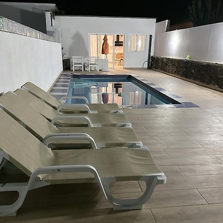 Villa Tony Плая Бланка Екстериор снимка