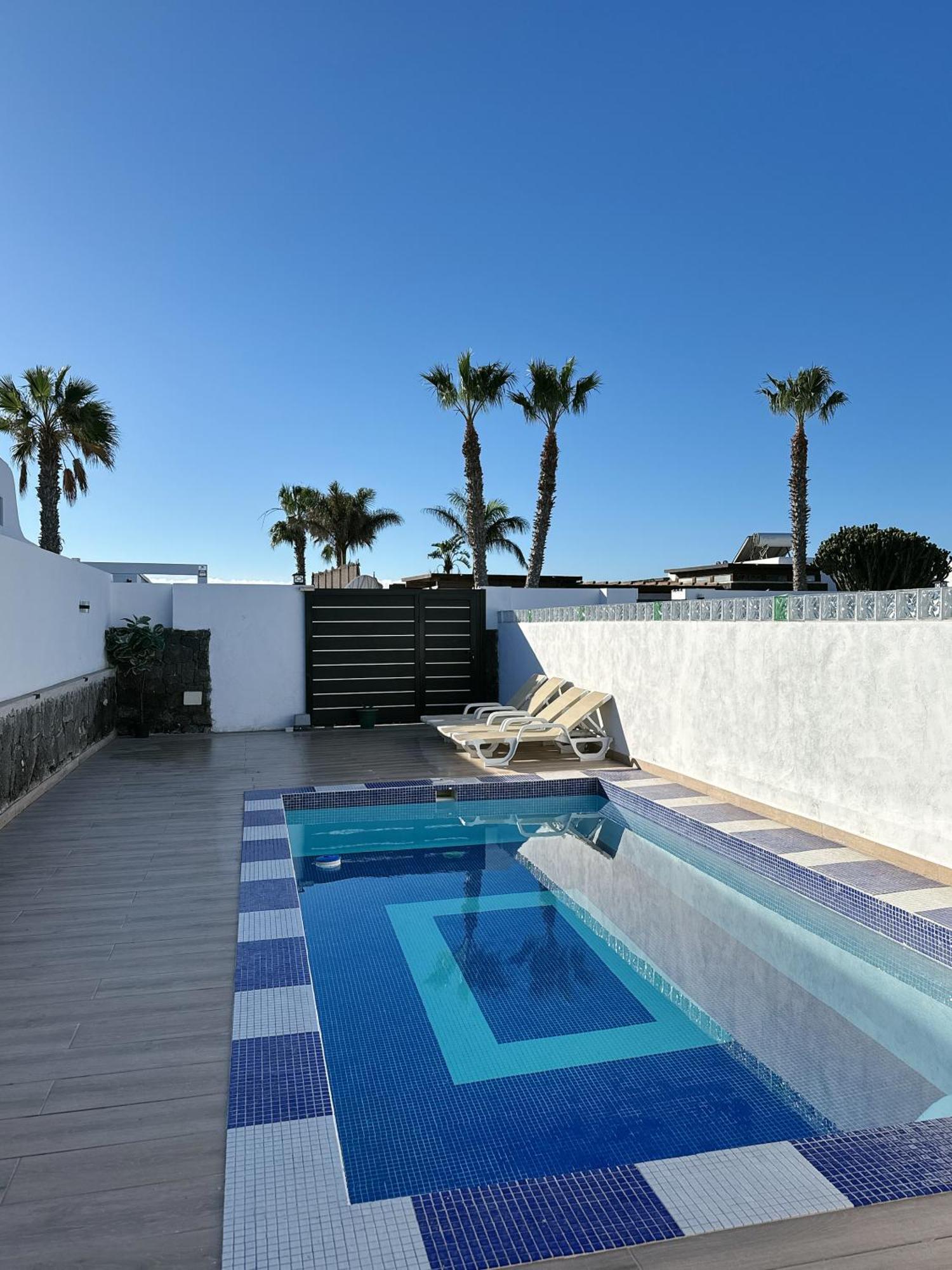 Villa Tony Плая Бланка Екстериор снимка